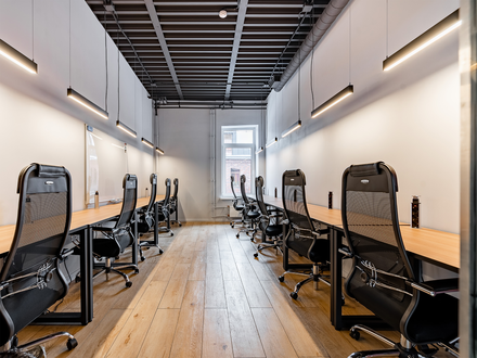 Офис 476 кв м - 2